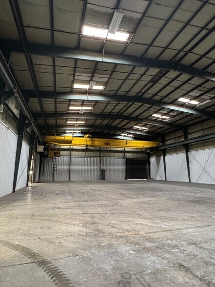 More Photos Of 1450 Poplar Ln, Nashville Service For Lease