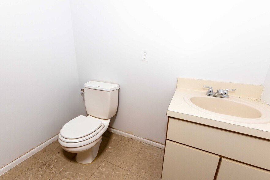 More Photos Of 1150-1190 W St Georges Ave, Linden Multifamily For Sale