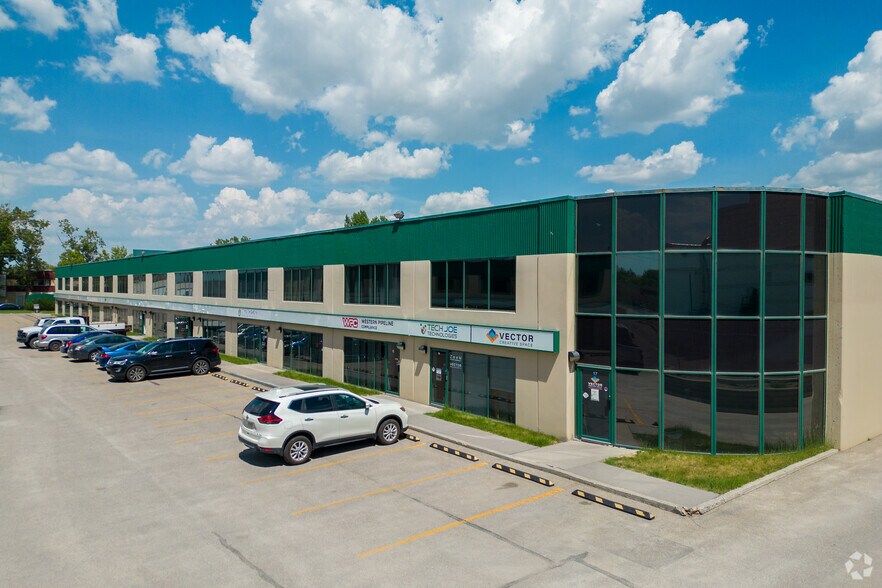 Primary Photo Of 1431 40th Ave NE, Calgary Light Distribution For Sale