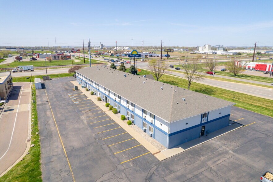 More Photos Of 3000 Singing Hills Blvd, Sioux City Hotel For Sale