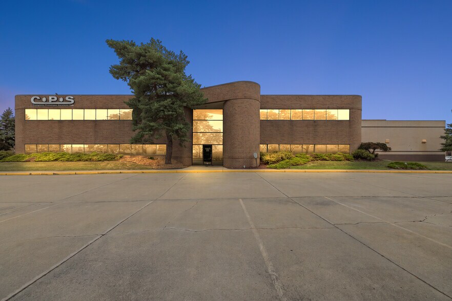 More Photos Of 33842 James J. Pompo Dr, Fraser Manufacturing For Sale