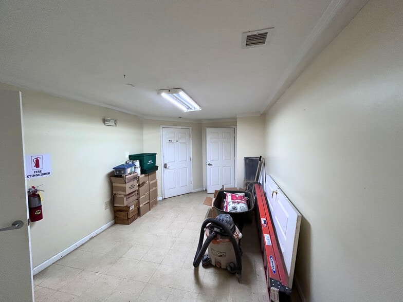 More Photos Of 208 Lithia Inn Rd, Lincolnton Self Storage For Sale