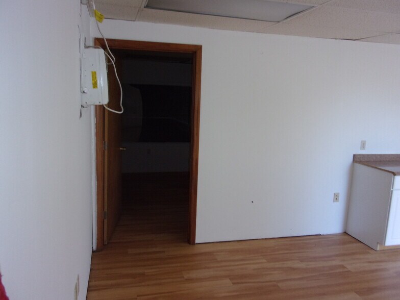 More Photos Of 8197 Euclid Ct, Manassas Park Warehouse For Lease