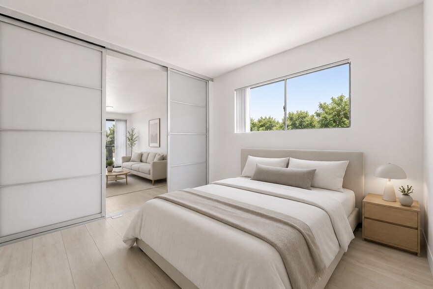 More Photos Of 320 S Arnaz Dr, Los Angeles Apartments For Sale