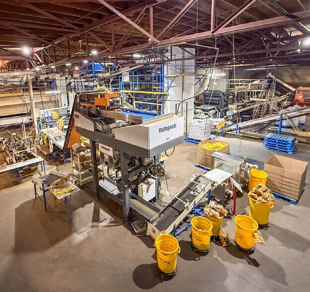 More Photos Of 111 1 Av S, Vauxhall Food Processing For Sale