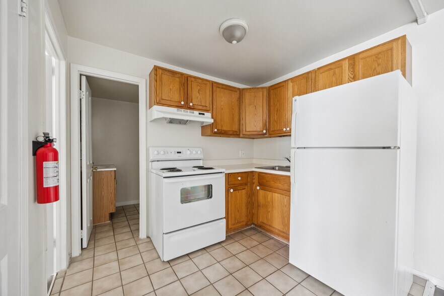 More Photos Of 52 S Morton Ave, Morton Apartments For Sale