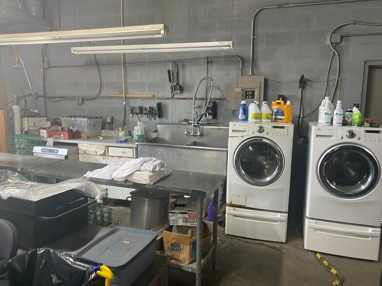 More Photos Of 25115 Marion Ave, Punta Gorda Warehouse For Sale