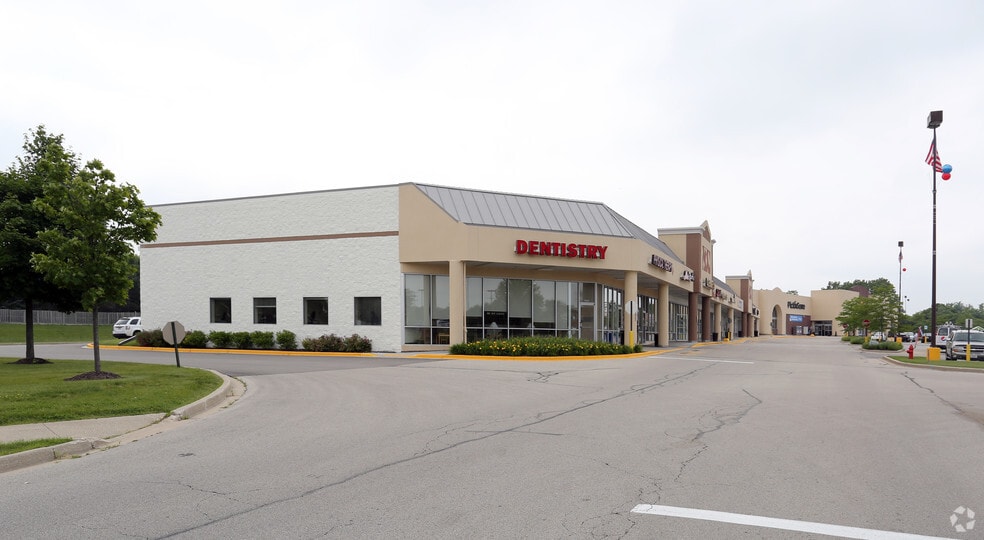 More Photos Of 7201-7255 S 76th St, Franklin General Retail For Lease