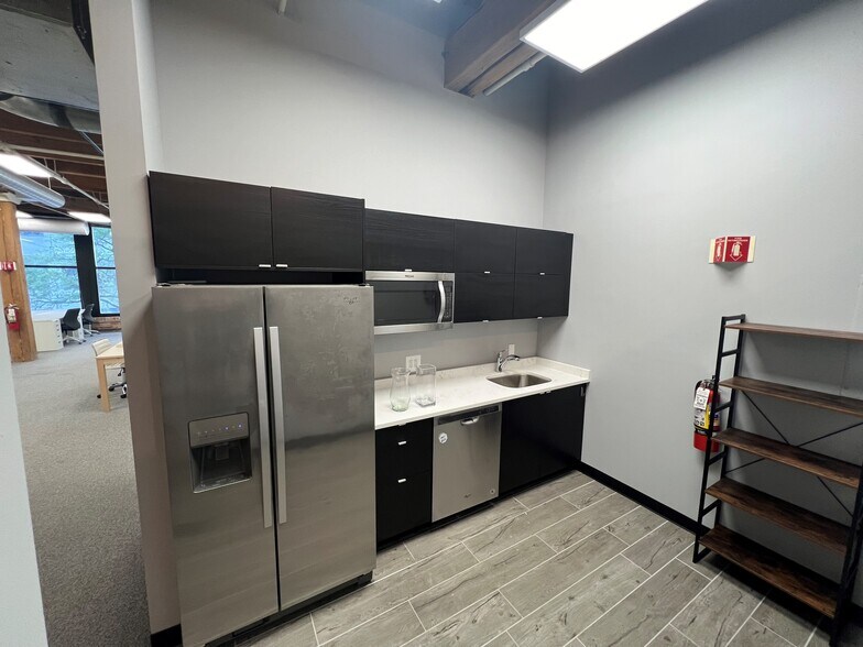 More Photos Of 216 S Jefferson St, Chicago Loft Creative Space For Sale