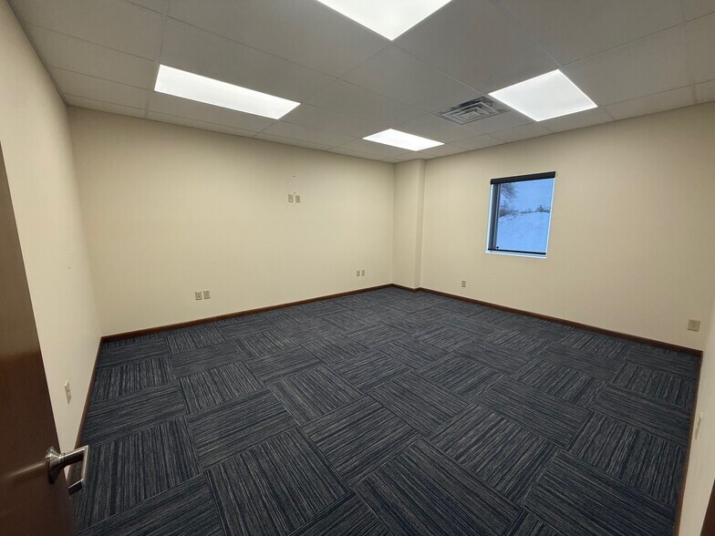 More Photos Of 803 Linway Dr, Goshen General Retail For Sale