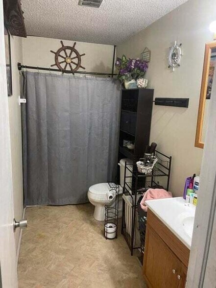 More Photos Of 109 S Brown St, Vinita Apartments For Sale