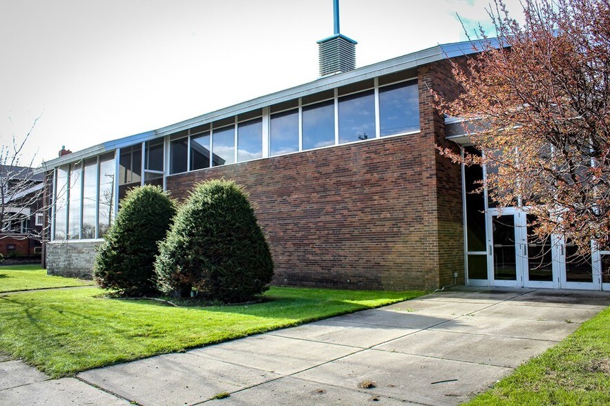 More Photos Of 306 W Main St, Malone Office For Sale