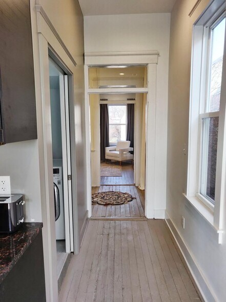 More Photos Of 927 E Madison St, Louisville Warehouse For Sale