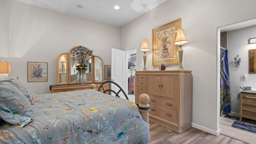 More Photos Of 1403 Rowena Way, Sacramento Specialty For Sale