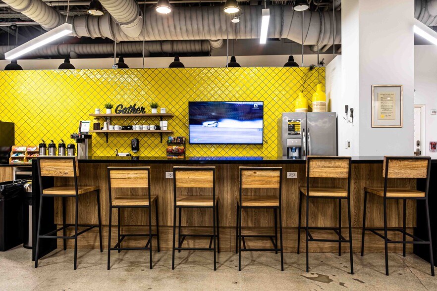 More Photos Of 700 S Rosemary Ave, West Palm Beach Coworking Space