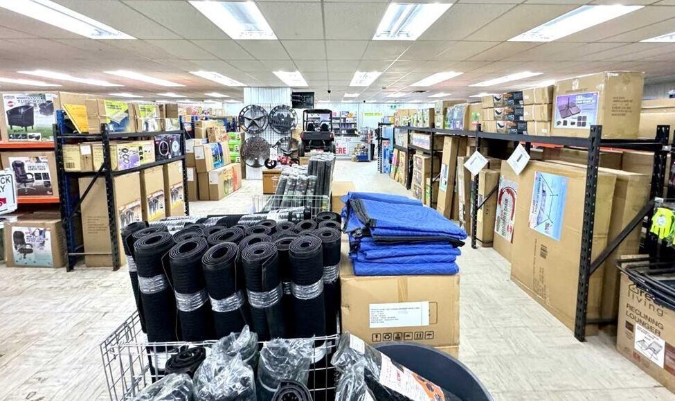 More Photos Of 6103 54 St, Ponoka Warehouse For Sale