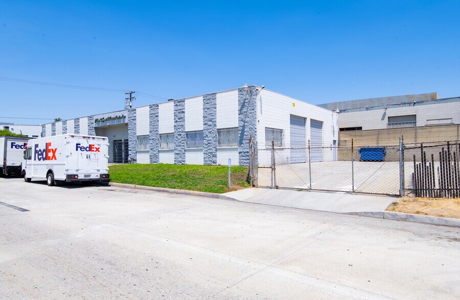 More Photos Of 11810-11812 Greenstone Ave, Santa Fe Springs Manufacturing For Sale