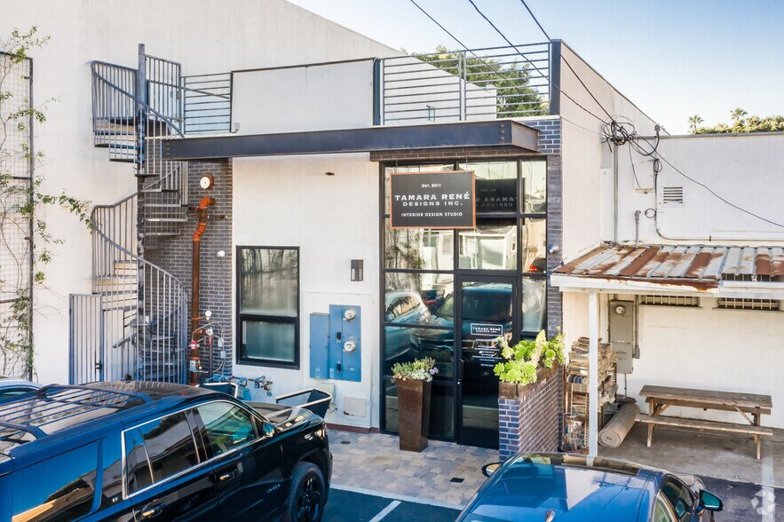 More Photos Of 214 Main St, Seal Beach Office For Sale