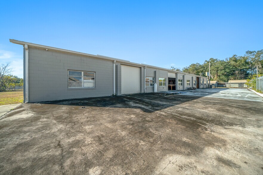 More Photos Of 943 NW 17th Ave, Ocala Warehouse For Sale