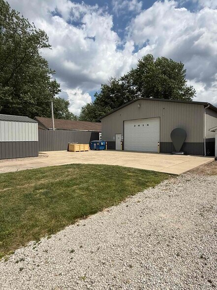 More Photos Of 2414 Batestown Rd, Danville Flex For Sale