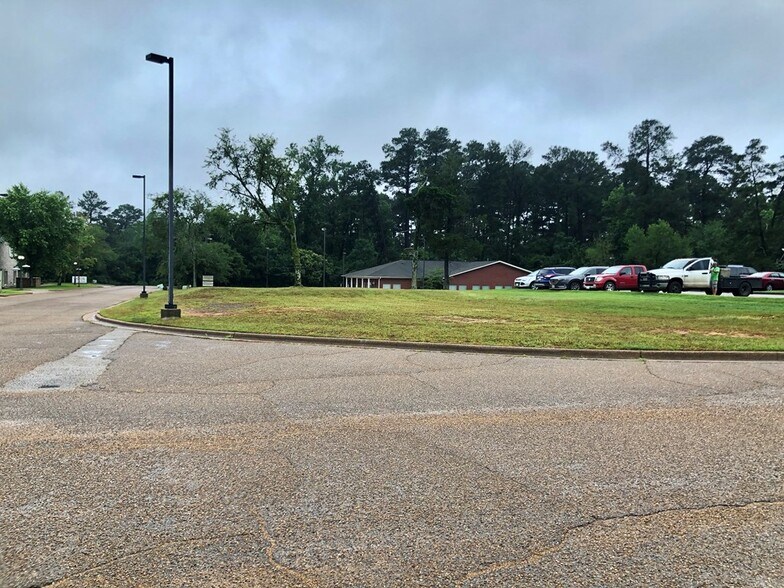More Photos Of .753 ac Russell Boulevard, Nacogdoches Land For Sale