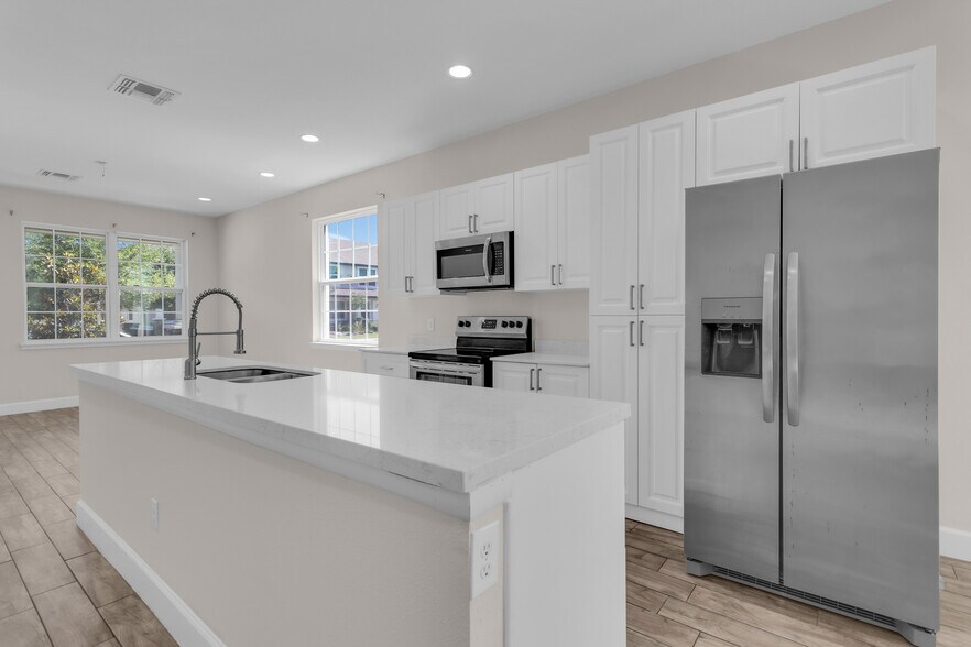 More Photos Of 4432-4444 Summer Flowers Pl, Kissimmee Apartments For Sale