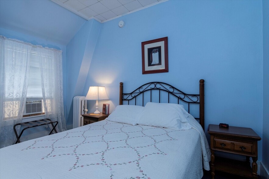 More Photos Of 40 The Common, Chester Hotel For Sale