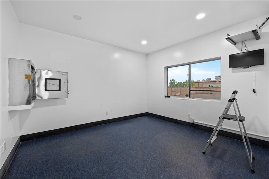 More Photos Of 1501 Sage Rd, Medford Warehouse For Sale