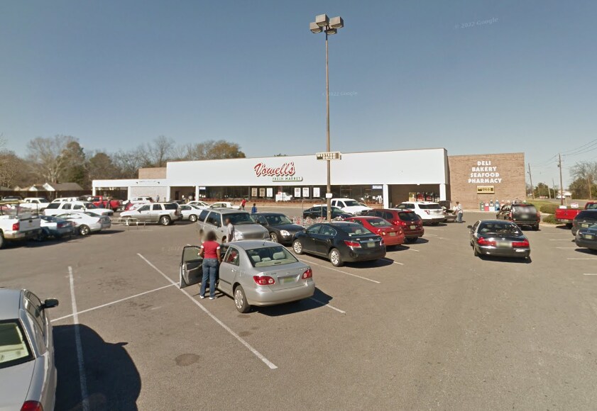 More Photos Of 521 Highway 80 E, Demopolis Supermarket For Lease