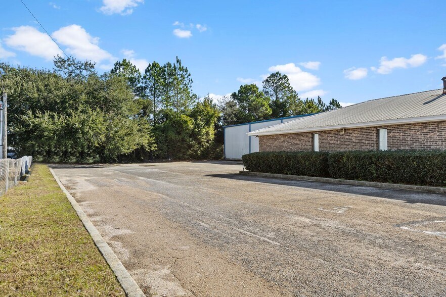 More Photos Of 6266 W St, Pensacola Office For Sale