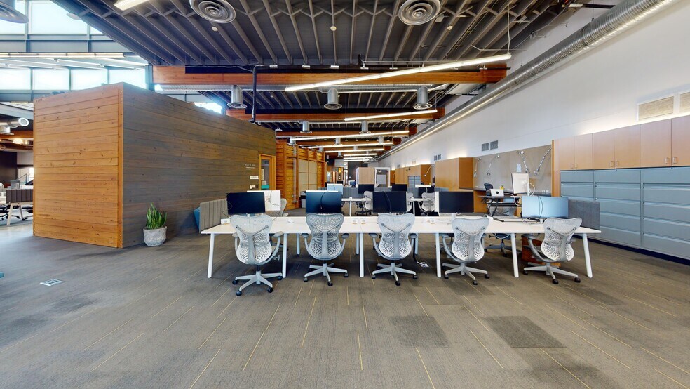 More Photos Of 2201 E 6th St, Austin Loft Creative Space For Lease