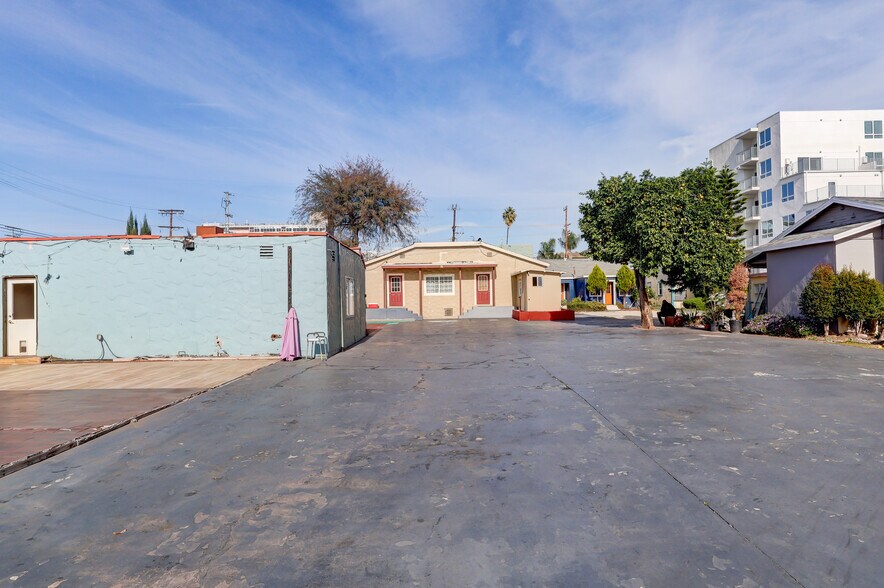 More Photos Of ,  Unknown For Sale