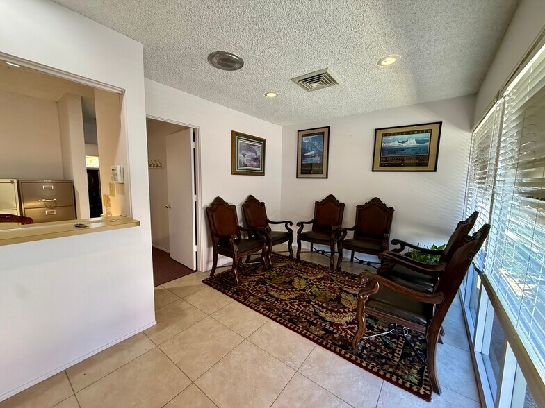 More Photos Of 7328 Valley Vista Ave, Yucca Valley Medical For Lease