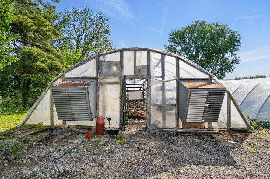 More Photos Of 1056 US-68, Xenia Garden Center For Sale