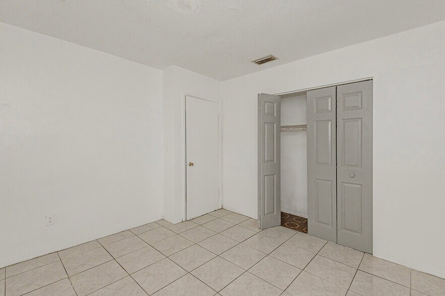 More Photos Of 1911 SW 4th Ave, Fort Lauderdale Apartments For Sale