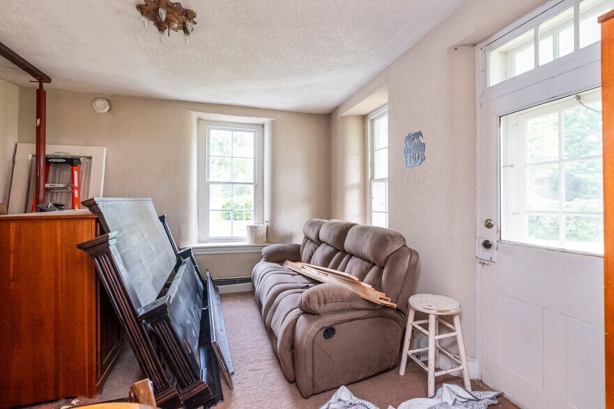 More Photos Of 1112 W Bridge St, Spring City Warehouse For Sale