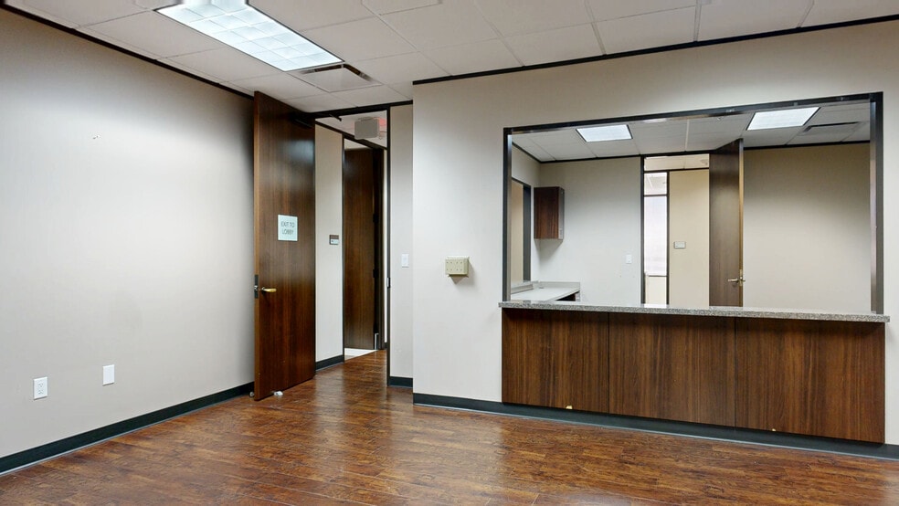 More Photos Of 6655 Travis St, Houston Medical For Lease
