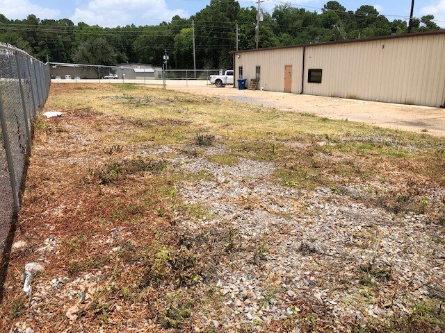 More Photos Of 6821 W 70th St, Shreveport Office For Sale