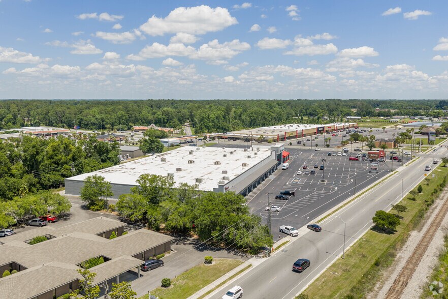 More Photos Of 1711-1725 Knight Ave, Waycross Unknown For Lease