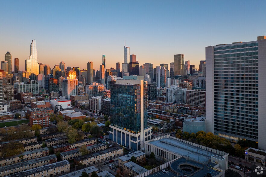 More Photos Of 808 N Cleveland Ave, Chicago Apartments For Lease