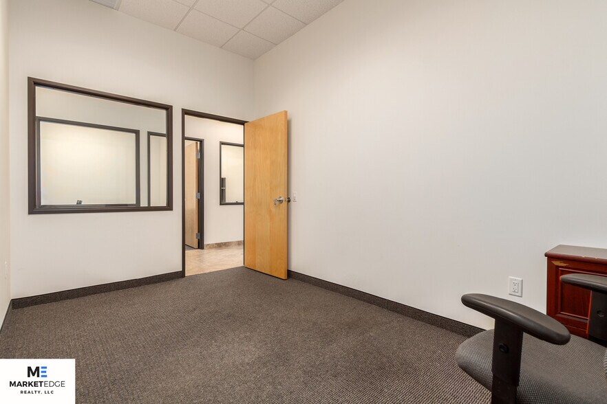More Photos Of 22849 N 19th Ave, Phoenix Office For Lease
