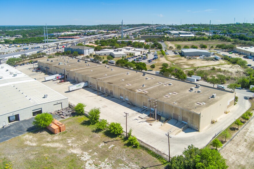 More Photos Of 11105-11119 Landmark 35 Dr, San Antonio Warehouse For Lease