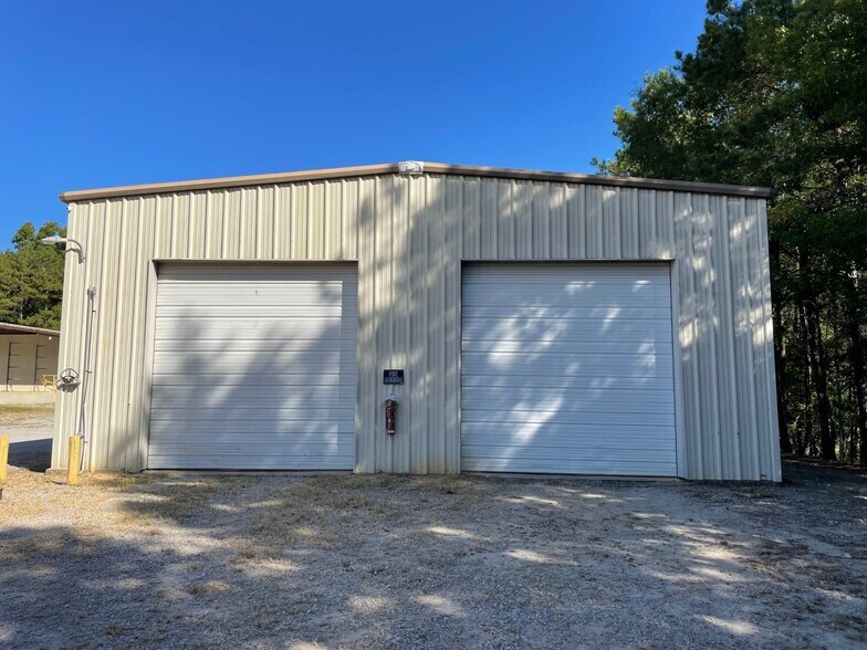 More Photos Of 7524 Fairfield Rd, Columbia Industrial For Sale