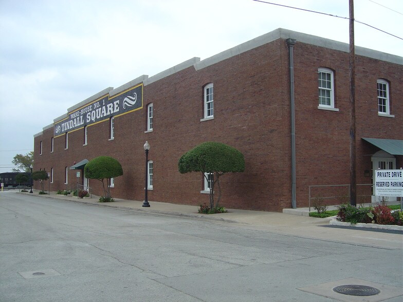 More Photos Of 604 E 4th St, Fort Worth Unknown For Lease