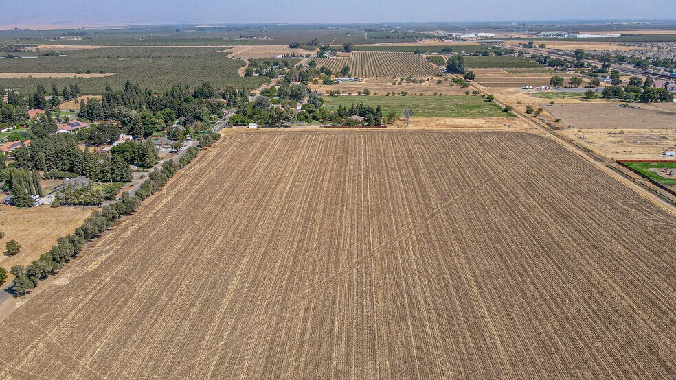 More Photos Of 41 Acres Stretch, McKee & Santa Fe, Merced Land For Sale