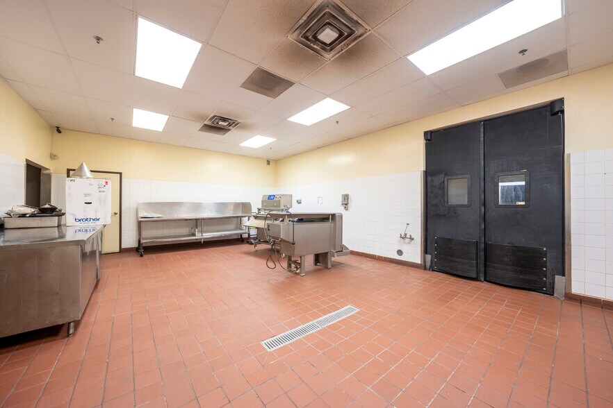 More Photos Of 429 S Palm Ave, Alhambra Food Processing For Sale