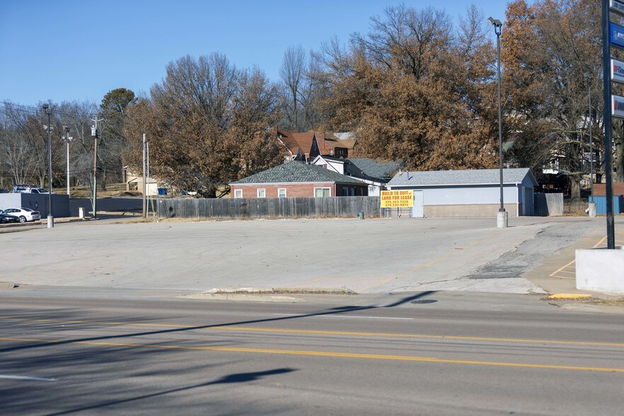 More Photos Of 1330 Missouri Blvd, Jefferson City Land For Sale