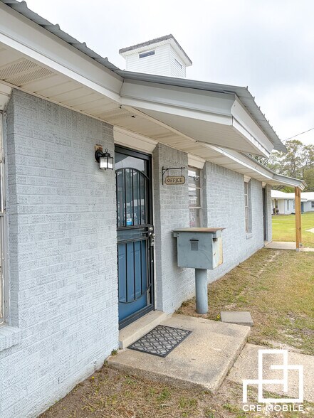 More Photos Of 156 Patterson St, Atmore Apartments For Sale
