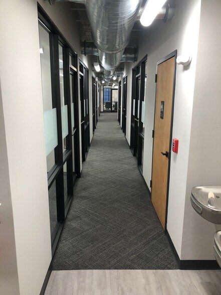 More Photos Of 60 St Francis St, Mobile Coworking Space