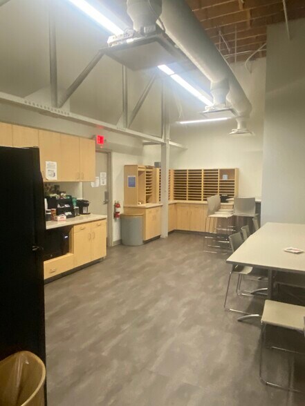 More Photos Of 22 N Euclid Ave, Saint Louis Medical For Lease